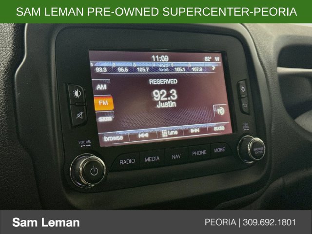 Used 2016 Jeep Renegade Limited FWD image 15