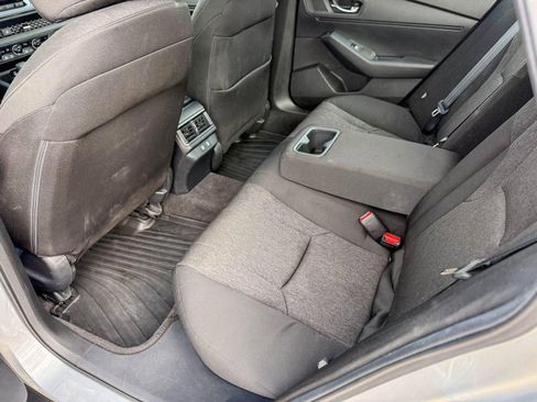 Used 2025 Honda Accord SE image 16