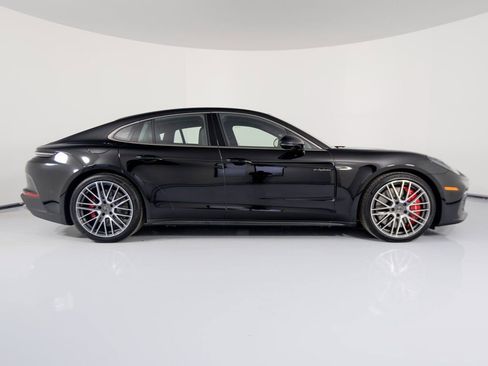 New 2026 Porsche Panamera Turbo image 12