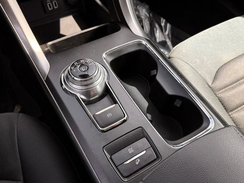 Used 2019 Ford Fusion SE FWD image 36