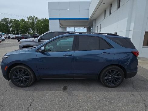 Used 2024 Chevrolet Equinox RS FWD image 5