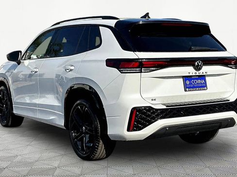 New 2026 Volkswagen Tiguan SE R-Line image 4