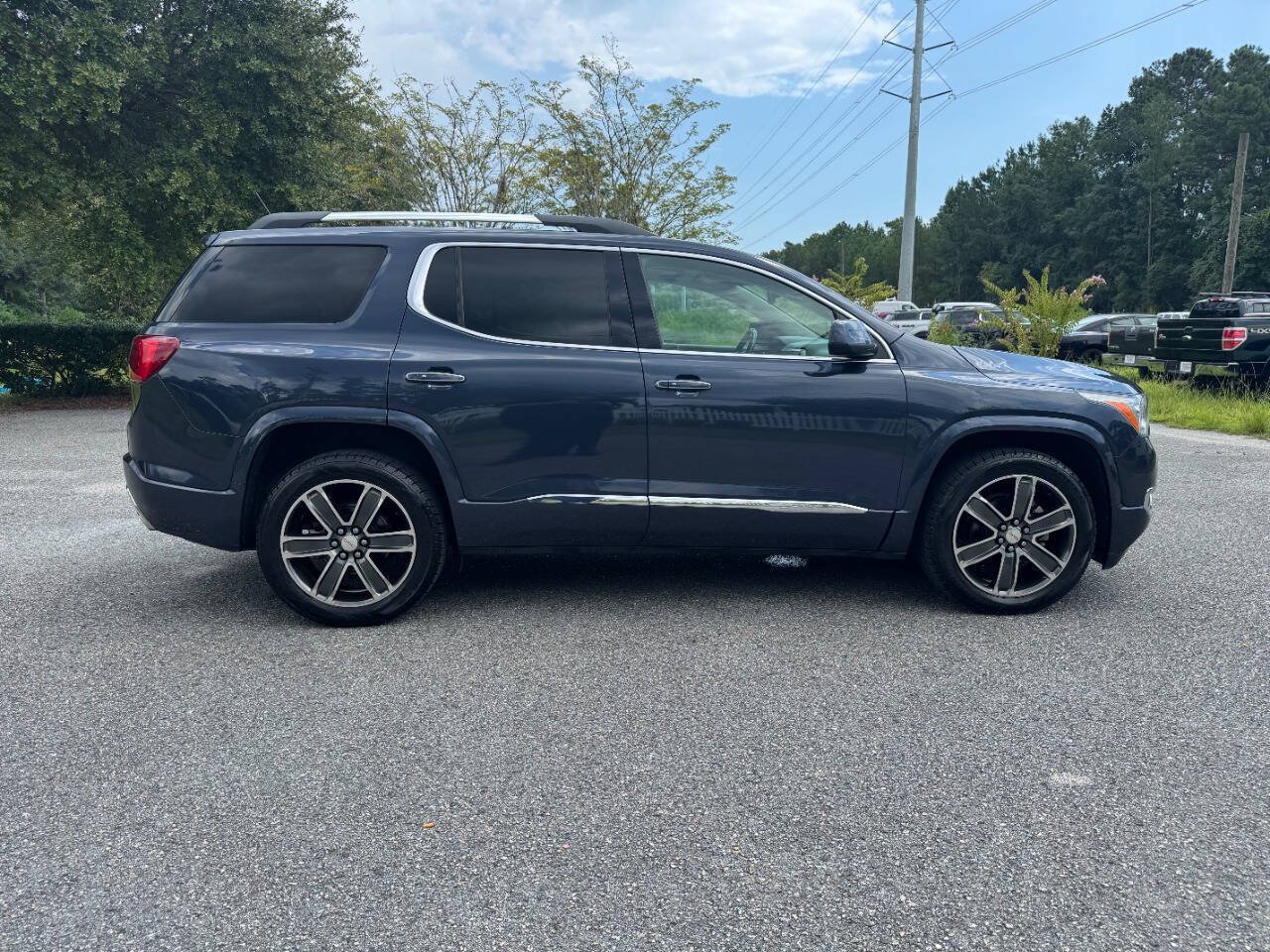 Used 2018 GMC Acadia Denali w/ Technology Package AWD/4WD image 7