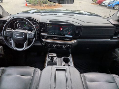 Used 2022 GMC Sierra 1500 Elevation w/ Elevation Premium Package AWD/4WD image 15
