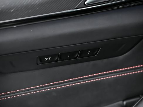 Used 2022 BMW M5 CS image 19