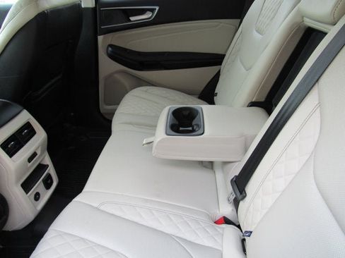Used 2024 Ford Edge Titanium w/ Titanium Elite Package AWD/4WD image 31