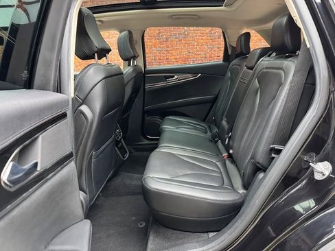 Used 2022 Lincoln Nautilus Reserve w/ Class II Trailer Tow Package image 22