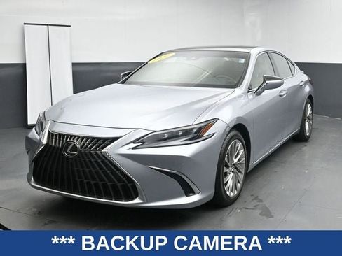 Used 2022 Lexus ES 350 Ultra Luxury w/ Accessory Package FWD image 5