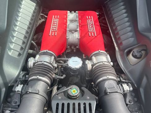 Used 2015 Ferrari 458 Italia Coupe image 4