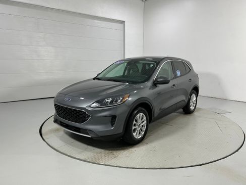 Used 2021 Ford Escape SE w/ Convenience Package image 19