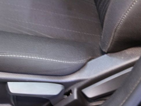 Used 2017 Ford Focus SE image 16