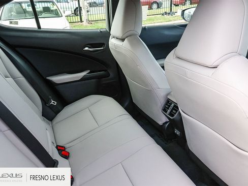 Used 2025 Lexus UX 300h FWD image 13