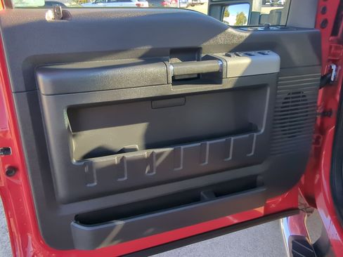 Used 2015 Ford F250 Lariat w/ Lariat Ultimate Package image 13