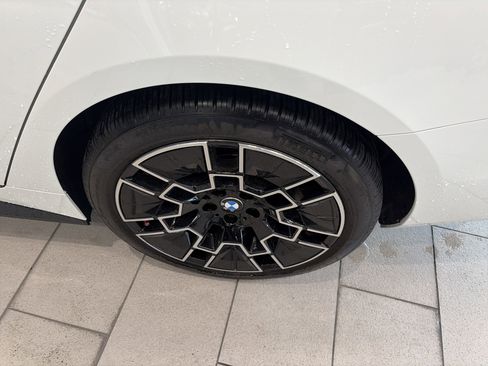 Used 2025 BMW i4 xDrive40i w/ M Sport Package image 17