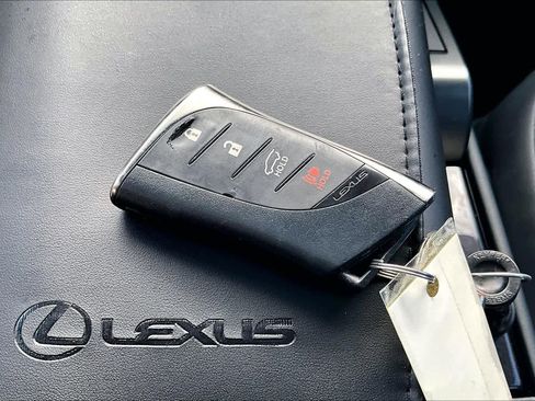 Used 2023 Lexus GX 460 Premium image 14