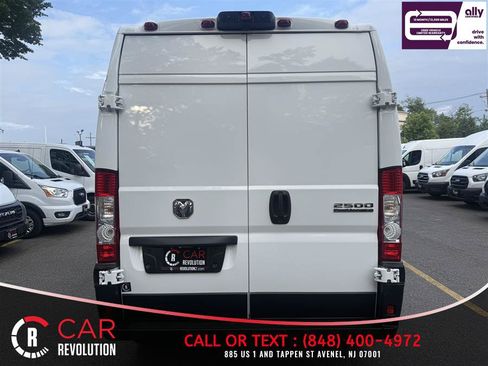 Used 2025 RAM ProMaster 2500 w/ Convenience Group FWD image 5