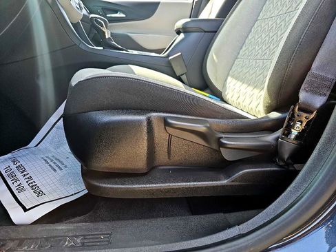 Used 2022 Chevrolet Equinox LS image 20