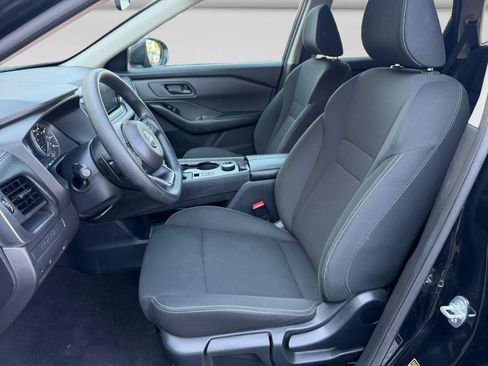 Used 2024 Nissan Rogue S AWD/4WD image 10