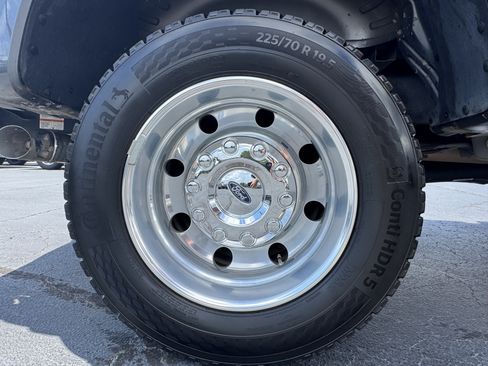 Used 2025 Ford F450 Platinum w/ FX4 Off-Road Package AWD/4WD image 22