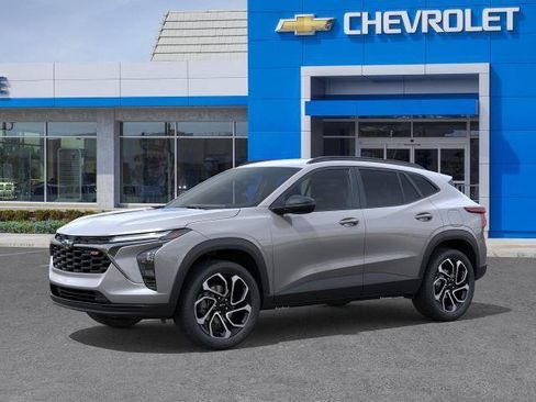 New 2026 Chevrolet Trax RS w/ Driver Confidence Package FWD image 2
