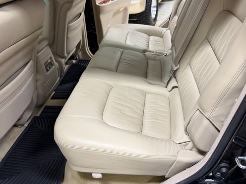 Used 2006 Lexus LX 470 4WD image 21