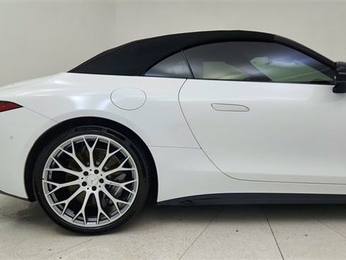 Used 2025 Mercedes-Benz SL 43 AMG w/ Driver Assistance Package image 7