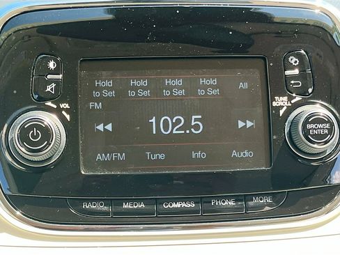 Used 2019 FIAT 500 Pop FWD image 12