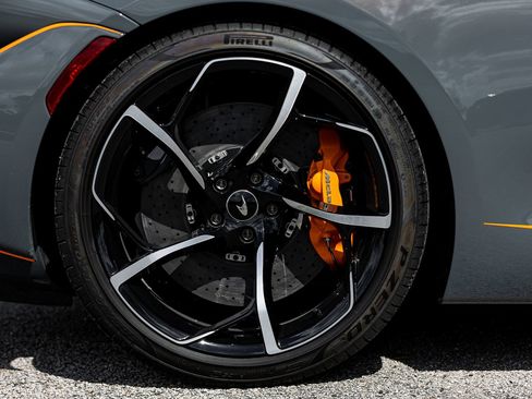 Used 2021 McLaren Elva RWD image 43