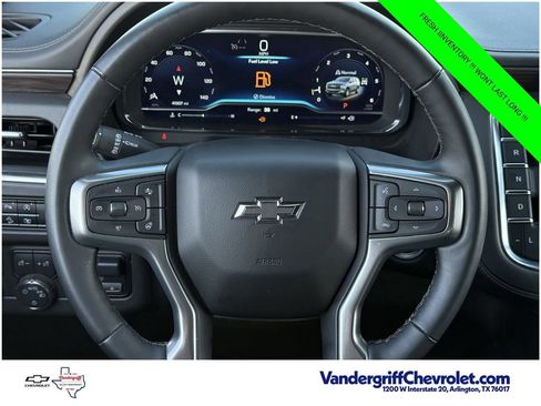 Certified 2024 Chevrolet Suburban Z71 w/ Luxury Package AWD/4WD image 9
