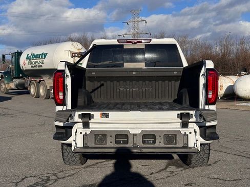 Used 2022 GMC Sierra 1500 AT4X image 42