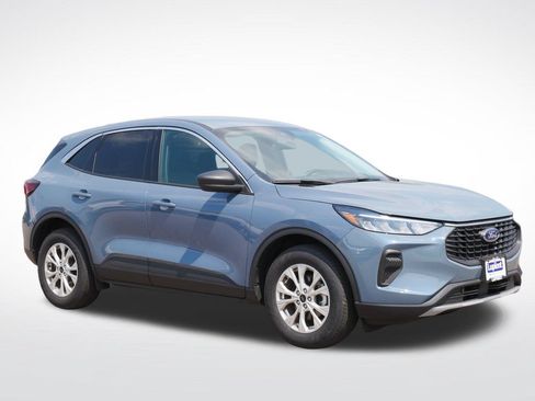 Certified 2024 Ford Escape Active AWD/4WD image 2