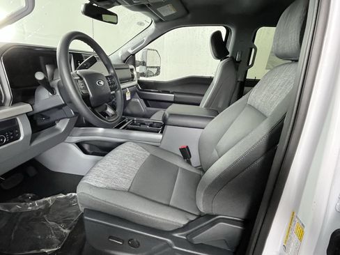 New 2026 Ford F250 XLT w/ XLT Premium Package image 10