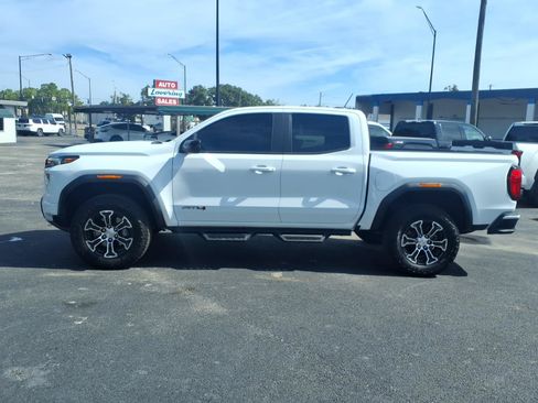Used 2025 GMC Canyon AT4 AWD/4WD image 2