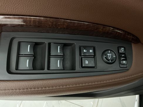 Used 2017 Acura MDX Sport Hybrid w/ Technology Pkg AWD/4WD image 40
