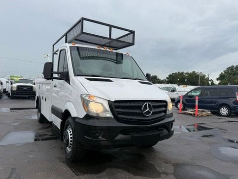Used 2016 Mercedes-Benz Sprinter 3500 w/ Additional Battery Package image 4