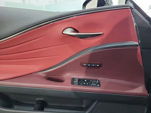 Used 2021 Lexus LC 500 Convertible w/ Touring Package image 11