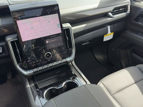 New 2026 GMC Yukon XL Elevation w/ Elevation Premium Package image 13