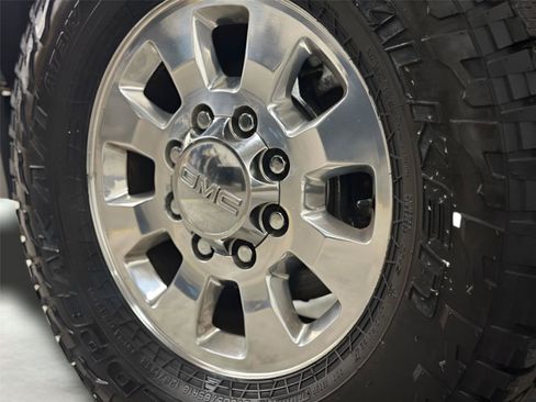 Used 2015 GMC Sierra 2500 SLT w/ Driver Alert Package image 9