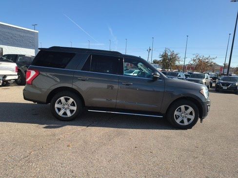 Used 2019 Ford Expedition XLT w/ Equipment Group 202A image 6