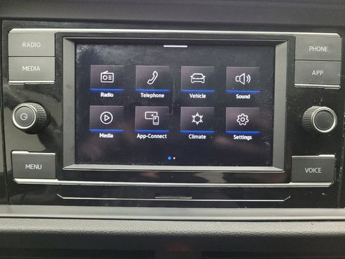 Used 2020 Volkswagen Jetta SE FWD image 25