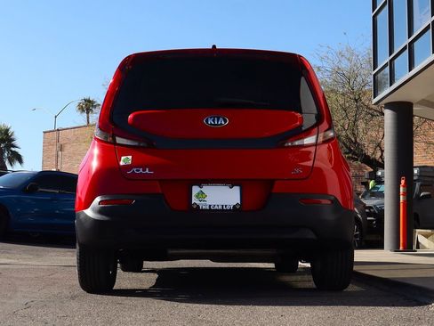 Used 2020 Kia Soul S image 12