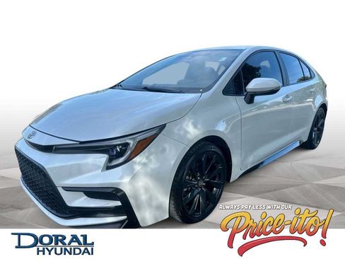 Used 2023 Toyota Corolla SE FWD image 1