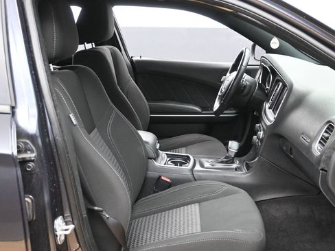 Used 2018 Dodge Charger GT AWD/4WD image 25