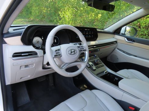 Used 2024 Hyundai Palisade Limited image 29