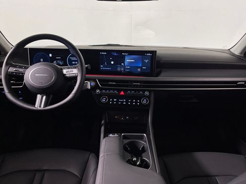 Certified 2025 Hyundai Sonata Limited FWD image 14