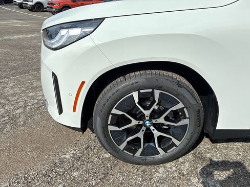 New 2026 BMW X3 xDrive30i w/ Premium Package AWD/4WD image 9