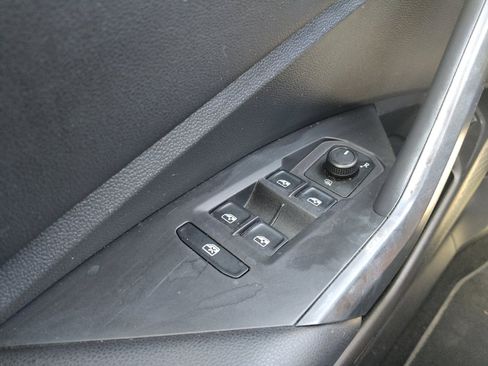 Used 2019 Volkswagen Jetta S FWD image 27
