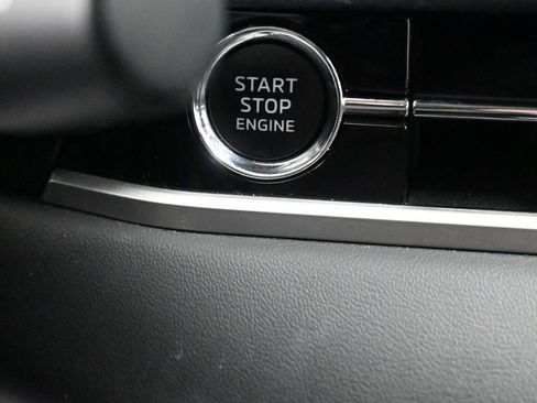 Used 2024 Mitsubishi Outlander SE image 36