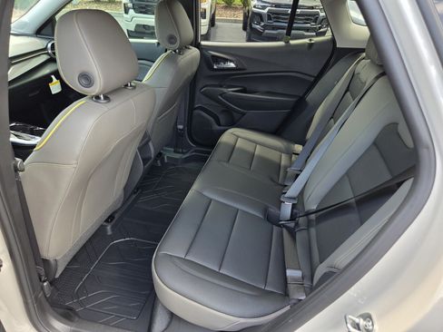 New 2026 Chevrolet Trax ACTIV w/ Driver Confidence Package FWD image 6