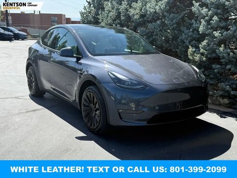 Used 2023 Tesla Model Y Long Range AWD/4WD image 12